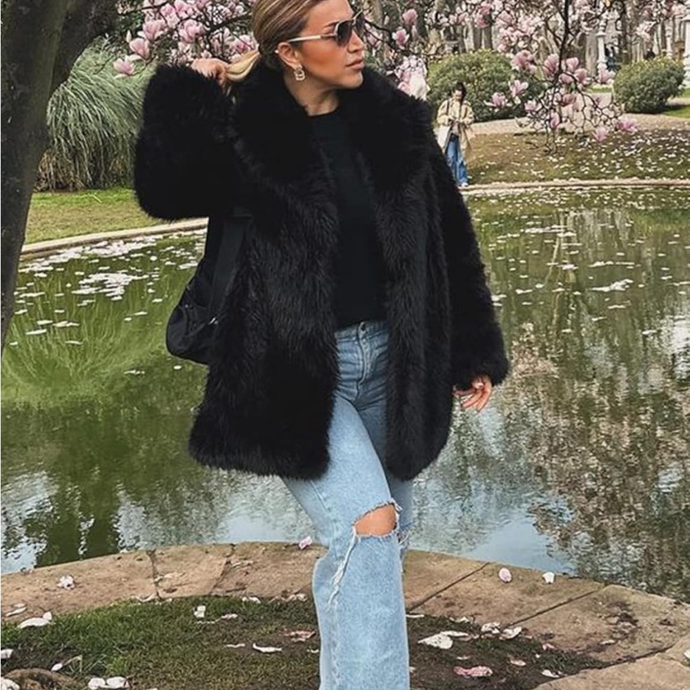 Elegant luxe Black Faux Fur Coat shaggy women thick winter jacket